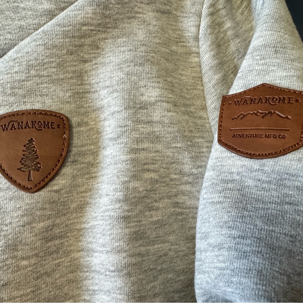 Wanakome Gray Hoodie with Brown Accents XXL - Picture 2 of 3